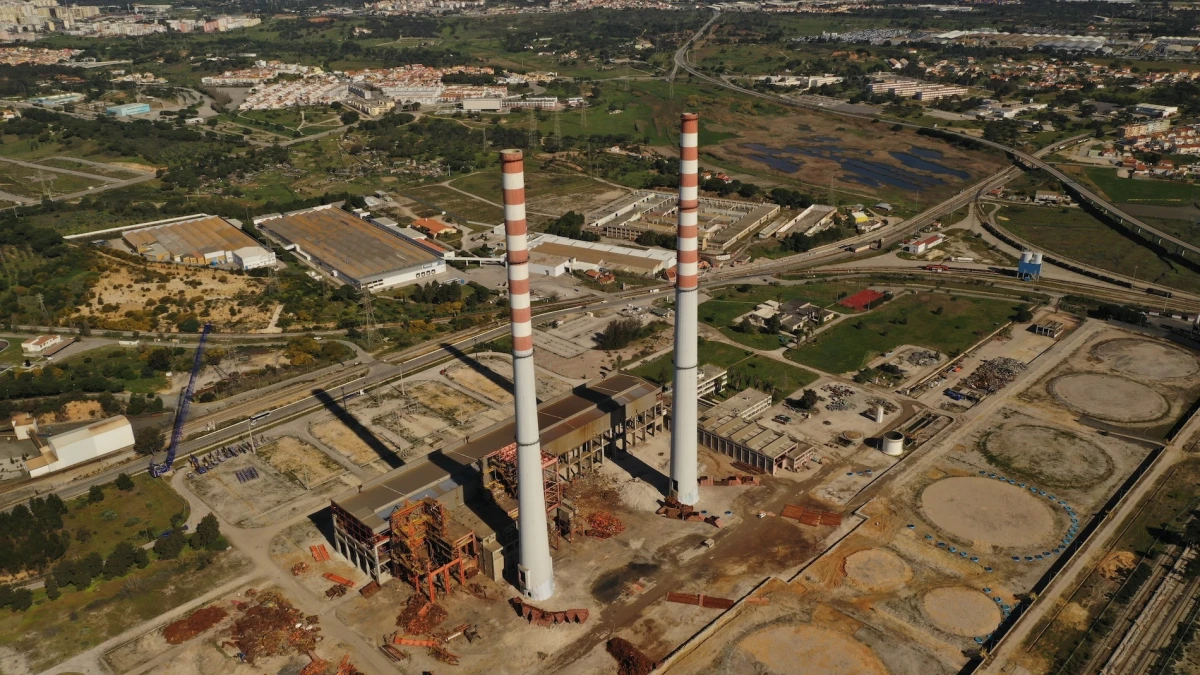 Desmantelamento de Equipamentos e Demolição de Edifícios/Estruturas da Central Termoelétrica de Setúbal